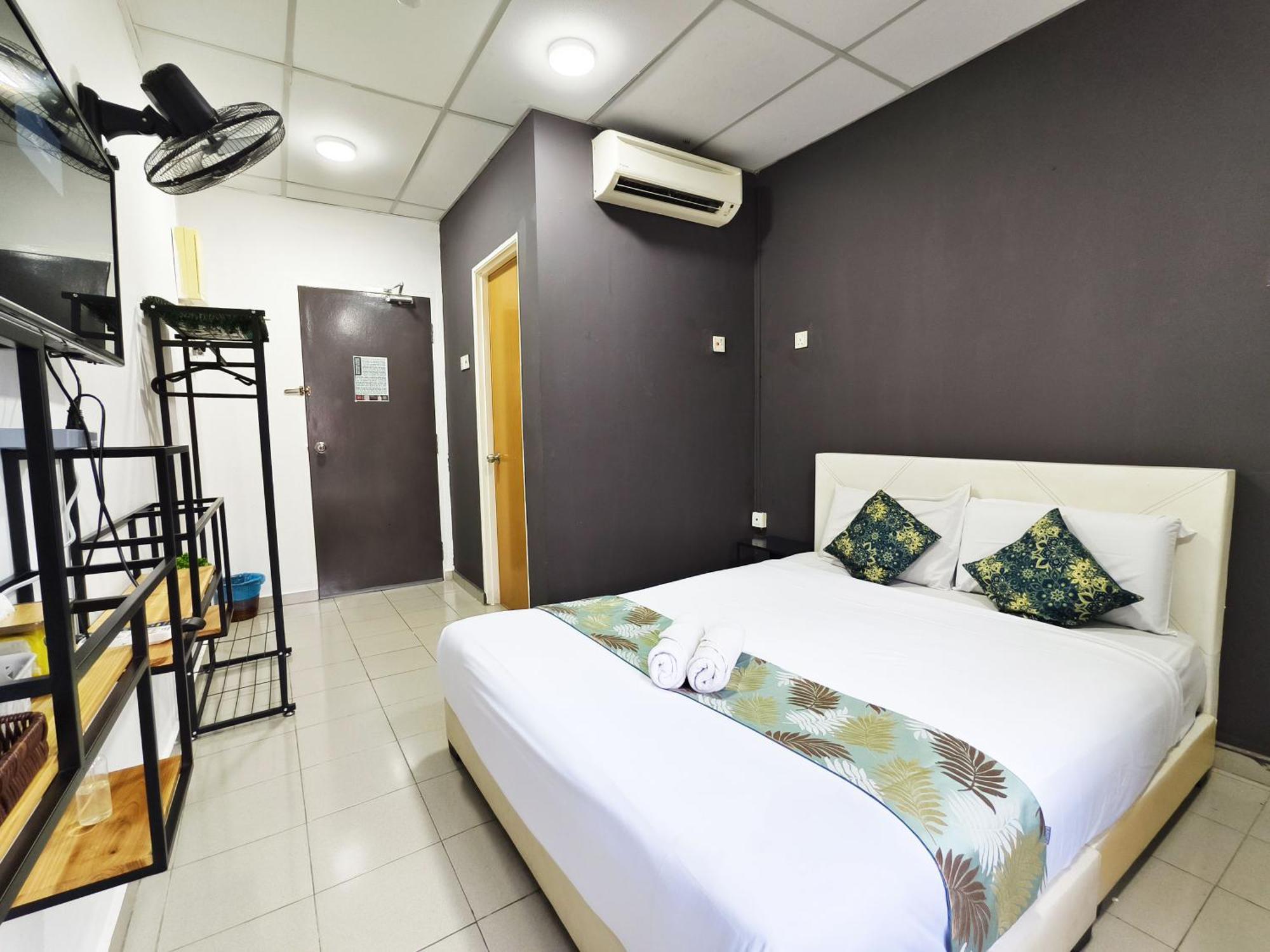Salaam Suites Hotel Kota Bharu Bagian luar foto