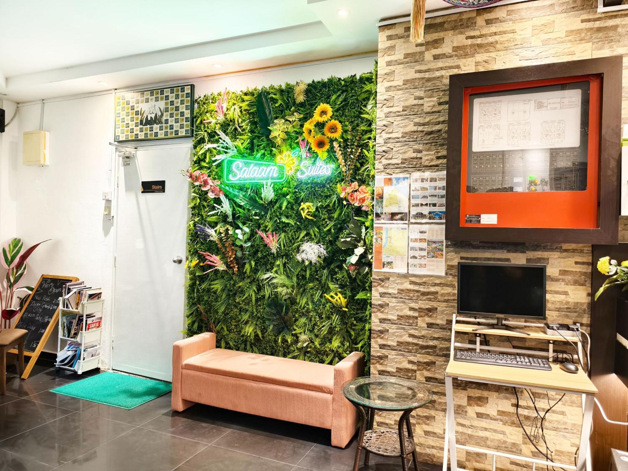 Salaam Suites Hotel Kota Bharu Bagian luar foto
