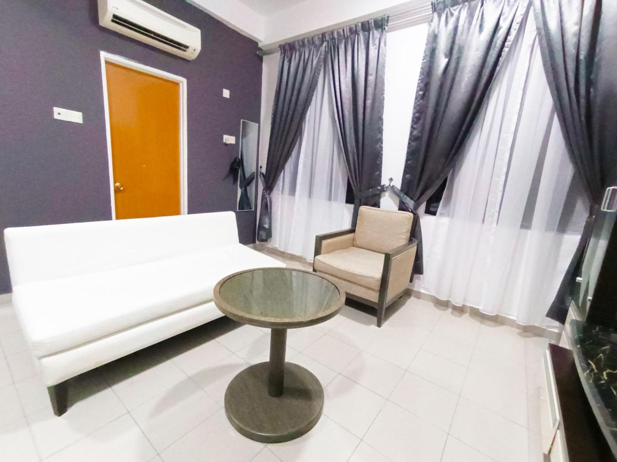 Salaam Suites Hotel Kota Bharu Bagian luar foto