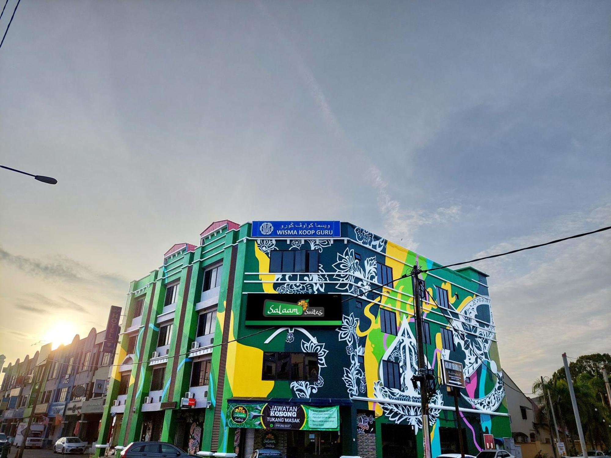 Salaam Suites Hotel Kota Bharu Bagian luar foto