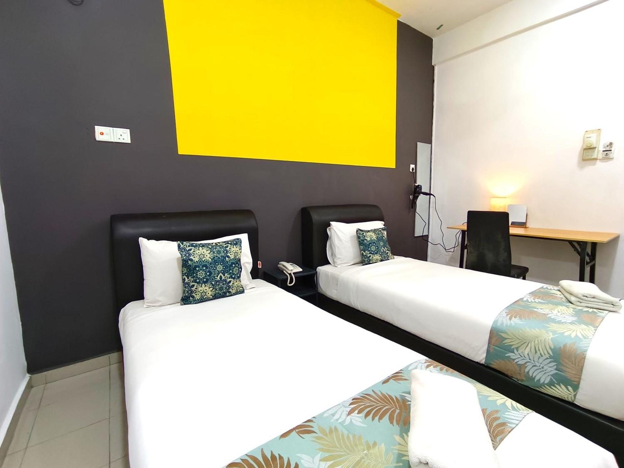 Salaam Suites Hotel Kota Bharu Bagian luar foto