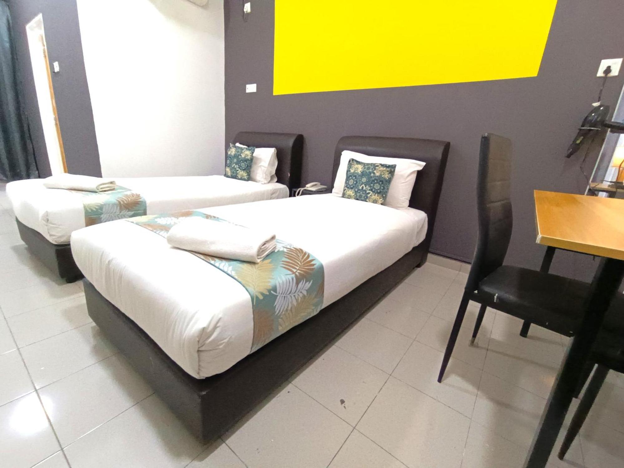 Salaam Suites Hotel Kota Bharu Bagian luar foto